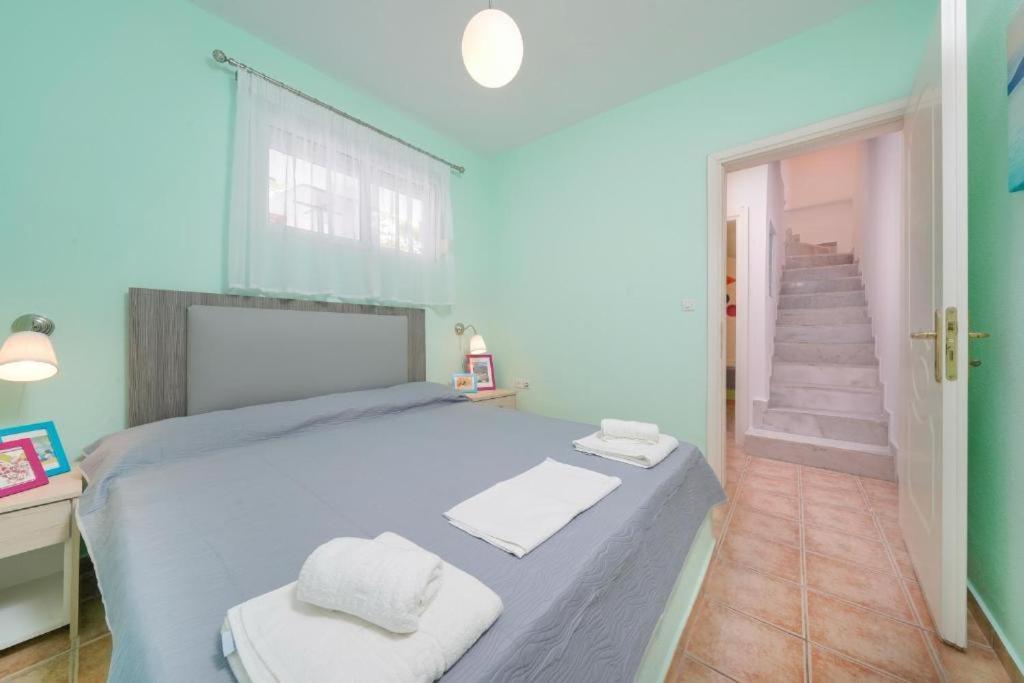 크리시 아모우디아 Golden Beach Maisonettes 빌라 외부 사진